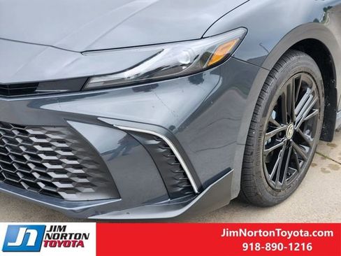 New 2026 Toyota Camry SE FWD image 7
