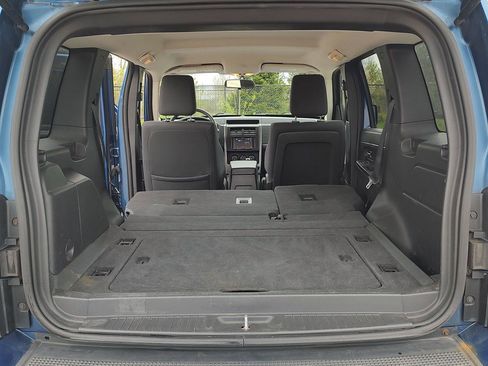 Used 2009 Jeep Liberty Sport w/ Popular Equipment Group AWD/4WD image 12