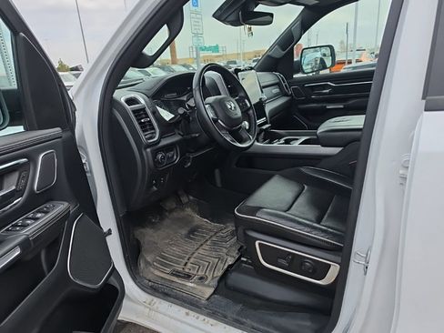 Used 2023 RAM 1500 Laramie AWD/4WD image 13