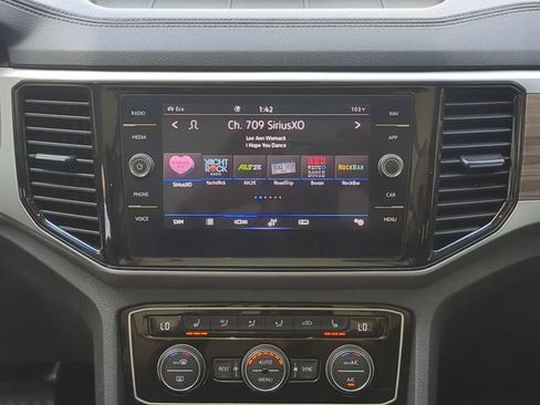 Used 2022 Volkswagen Atlas SEL AWD/4WD image 22