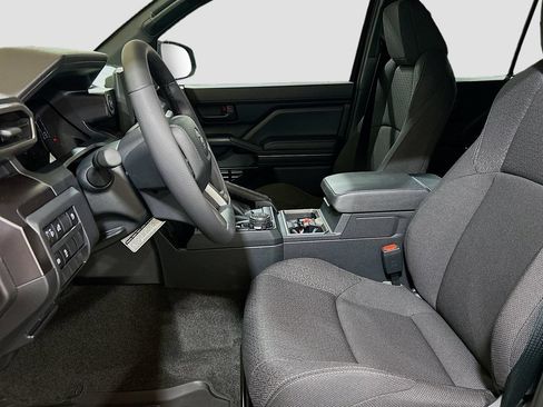 New 2026 Toyota 4Runner SR5 AWD/4WD image 19