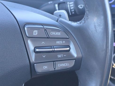 Used 2022 Hyundai Ioniq SE image 22