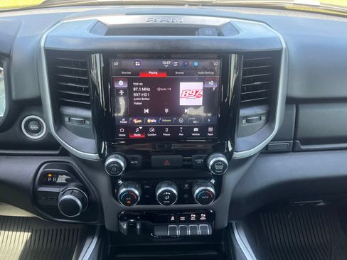 Used 2022 RAM 1500 Big Horn RWD image 10
