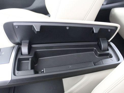 Used 2025 BMW X1 xDrive28i w/ Convenience Package image 29