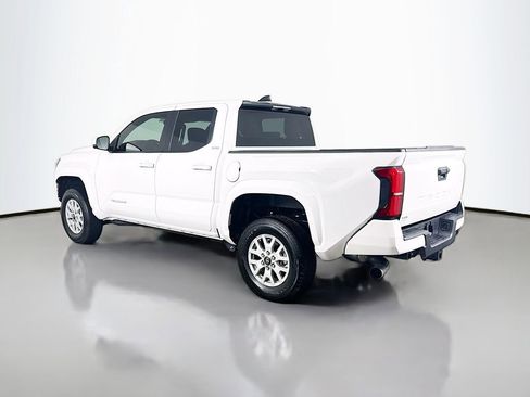 Certified 2024 Toyota Tacoma SR5 image 7