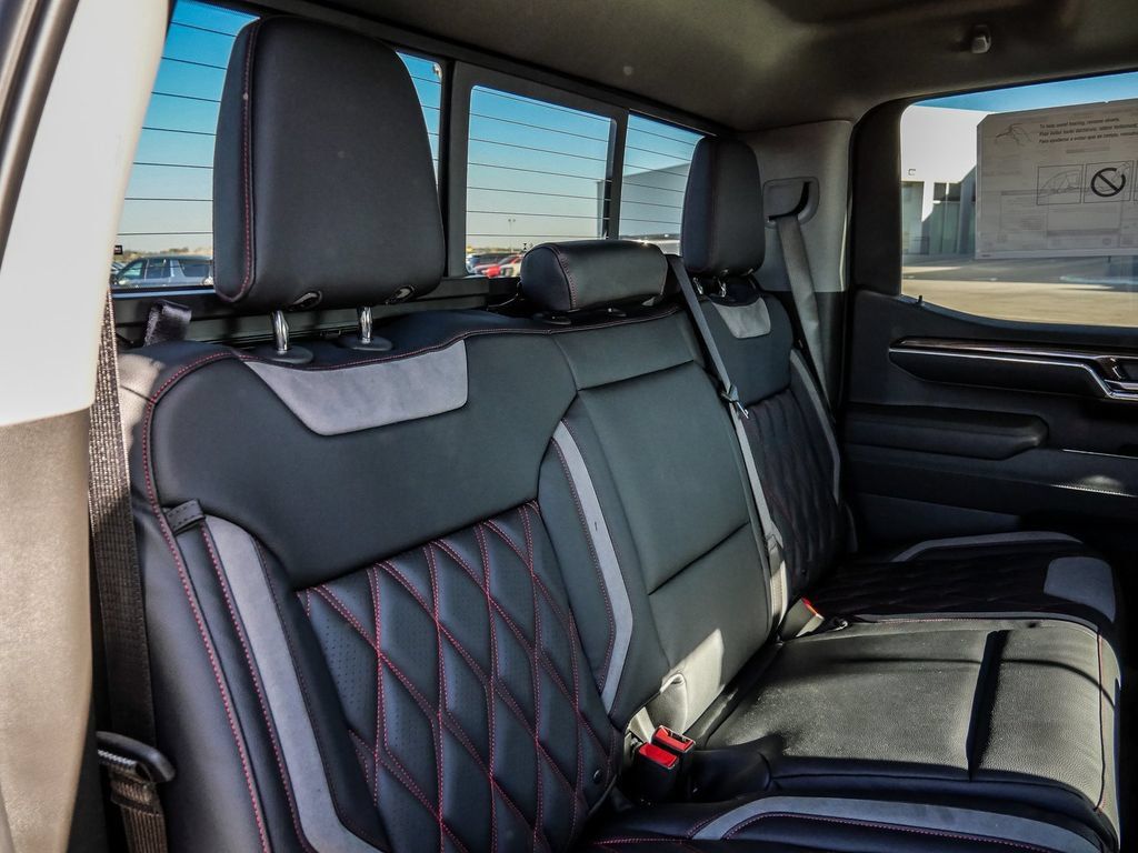 New 2026 Chevrolet Silverado 1500 RST AWD/4WD image 33
