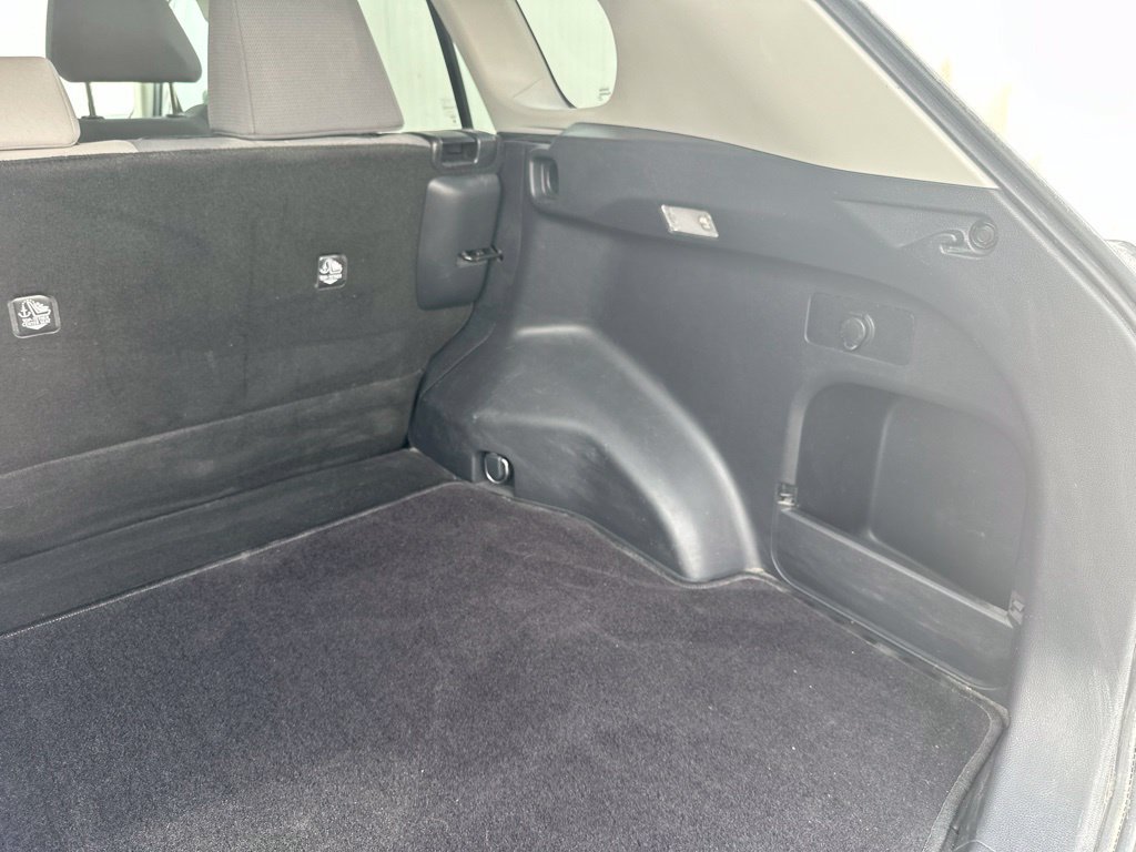 Used 2021 Toyota RAV4 XLE w/ Carpet Mat Package (TMS) AWD/4WD image 22