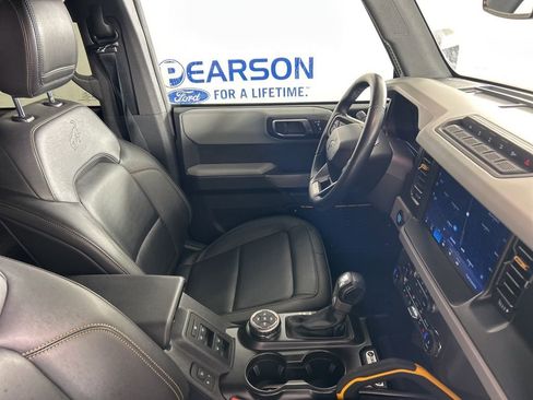 Used 2022 Ford Bronco Badlands image 29