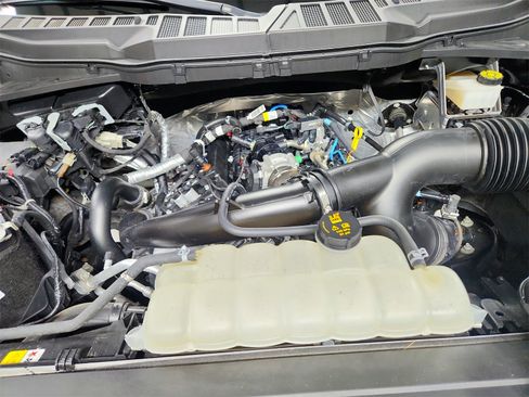 Used 2023 Ford F150 Lariat w/ Equipment Group 502A High image 17