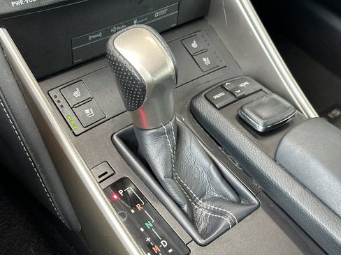 Used 2016 Lexus IS 200t w/ F Sport Package RWD image 21