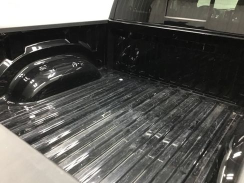 Used 2023 RAM 1500 Big Horn AWD/4WD image 16
