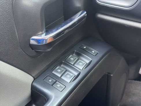 Used 2018 Chevrolet Silverado 1500 W/T AWD/4WD image 26