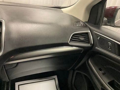 Used 2023 Ford Edge Titanium image 27