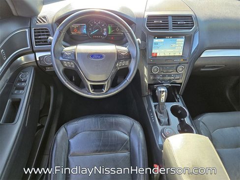 Used 2018 Ford Explorer XLT w/ Equipment Group 202A image 14