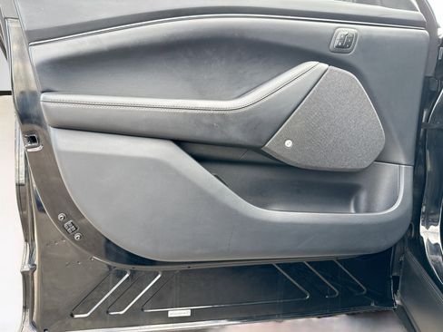 Used 2023 Ford Mustang Mach-E Premium image 20