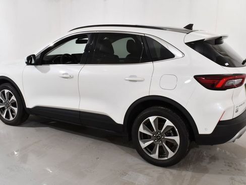 Used 2023 Ford Escape Platinum w/ Premium Technology Package image 15