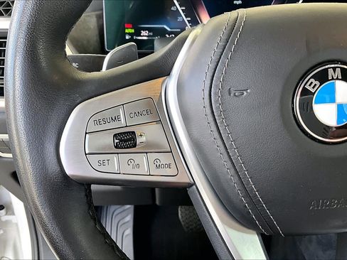 Used 2023 BMW X7 xDrive40i w/ Premium Package AWD/4WD image 24