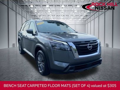 Certified 2025 Nissan Pathfinder SV
