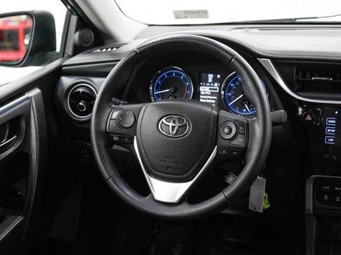 Used 2017 Toyota Corolla SE w/ Carpet Mat Package (TMS) FWD image 14