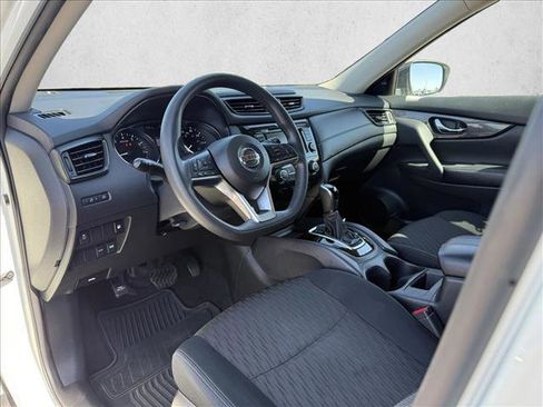 Used 2018 Nissan Rogue S FWD image 10