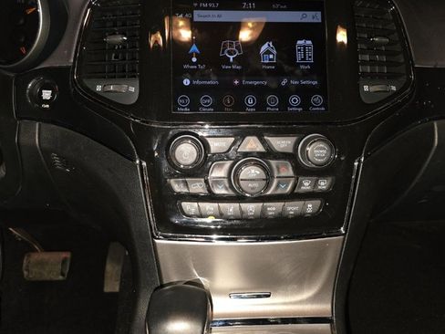 Used 2021 Jeep Grand Cherokee Trailhawk image 12