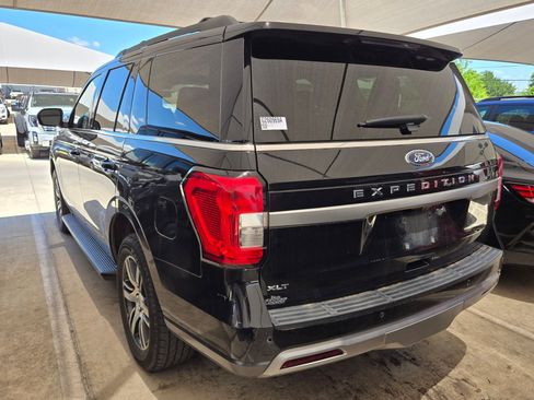 Used 2024 Ford Expedition XLT AWD/4WD image 6