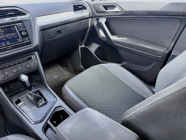 Used 2021 Volkswagen Tiguan S FWD image 22