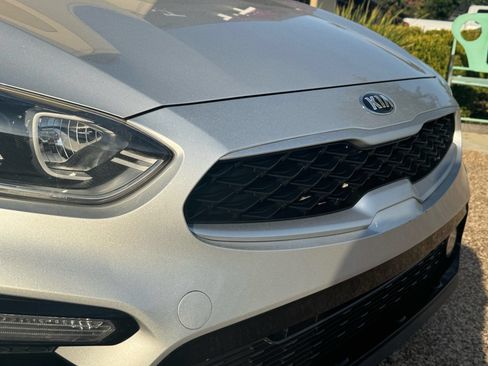 Used 2020 Kia Forte LXS FWD image 2