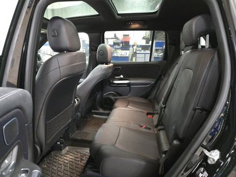 Used 2021 Mercedes-Benz GLB 250 4MATIC image 6