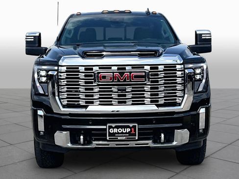 Used 2025 GMC Sierra 2500 Denali w/ Denali Reserve Package AWD/4WD image 4