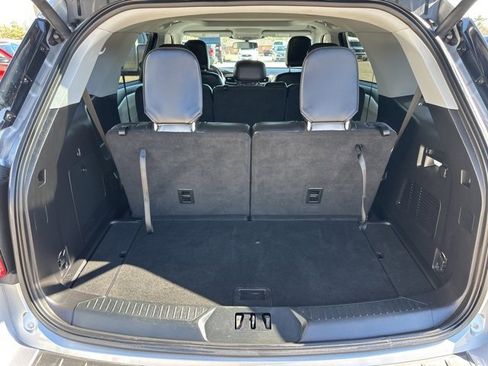 Used 2021 Ford Explorer XLT w/ Equipment Group 202A image 40