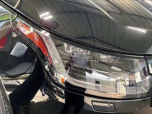 Used 2019 Land Rover Range Rover AWD/4WD image 25
