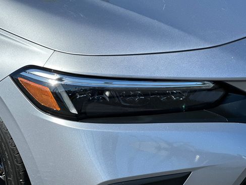 Used 2022 Honda Civic Sport image 12