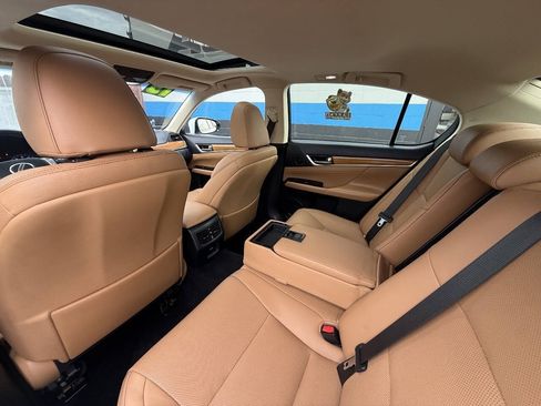 Used 2013 Lexus GS 450h RWD image 17
