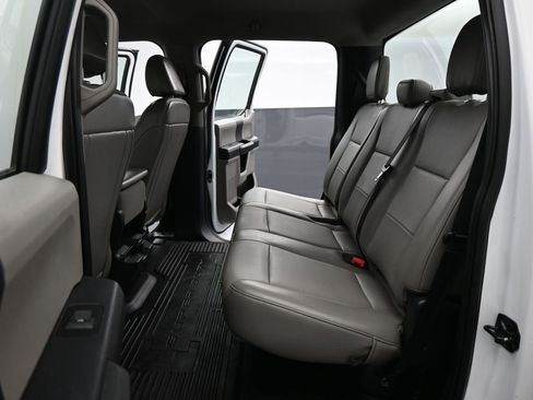 Certified 2022 Ford F250 XL w/ Power Equipment Group image 17