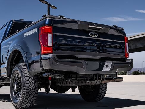 Used 2022 Ford F250 Lariat w/ Tremor Off-Road Package AWD/4WD image 15