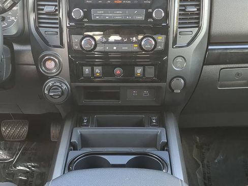 Used 2024 Nissan Titan SV w/ SV Bronze Edition Package image 18