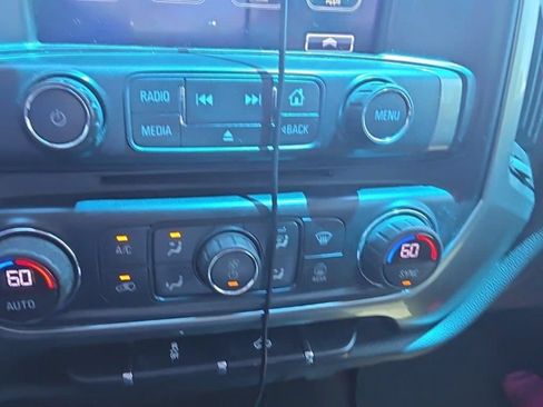 Used 2017 Chevrolet Silverado 1500 LT w/ All Star Edition AWD/4WD image 17