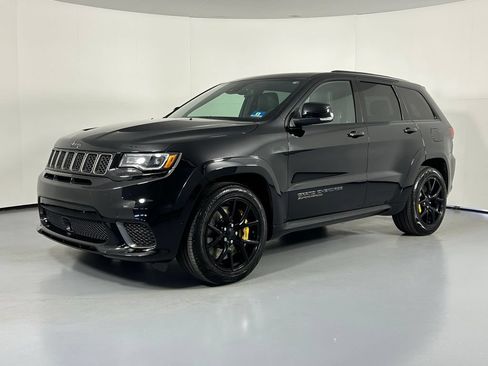 Used 2018 Jeep Grand Cherokee Trackhawk AWD/4WD image 3