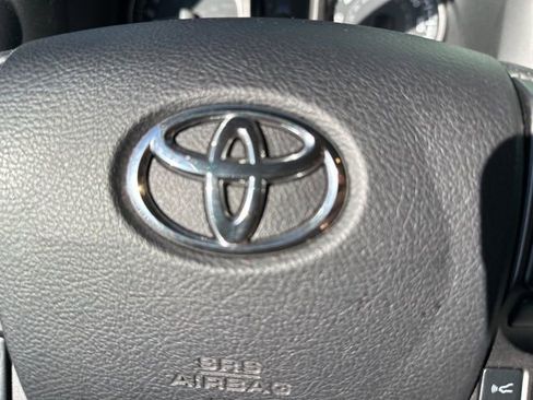 Used 2022 Toyota Tacoma TRD Off-Road w/ TRD Premium Off Road Package image 26