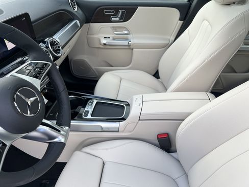 Used 2025 Mercedes-Benz GLB 250 image 19