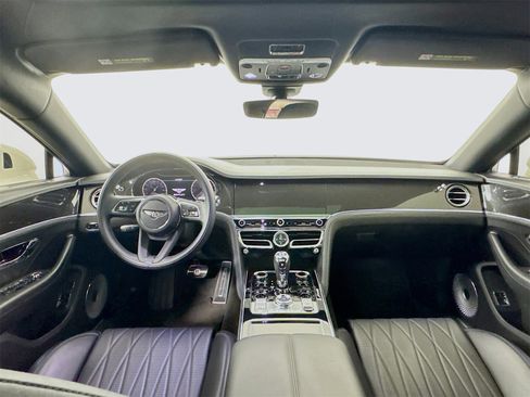 Certified 2021 Bentley Flying Spur V8 image 23