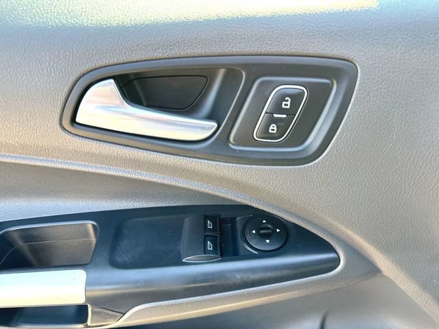 Used 2019 Ford Transit Connect XLT FWD image 21