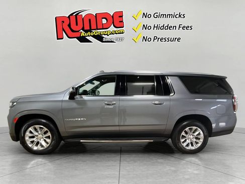 Used 2021 Chevrolet Suburban Premier AWD/4WD image 3