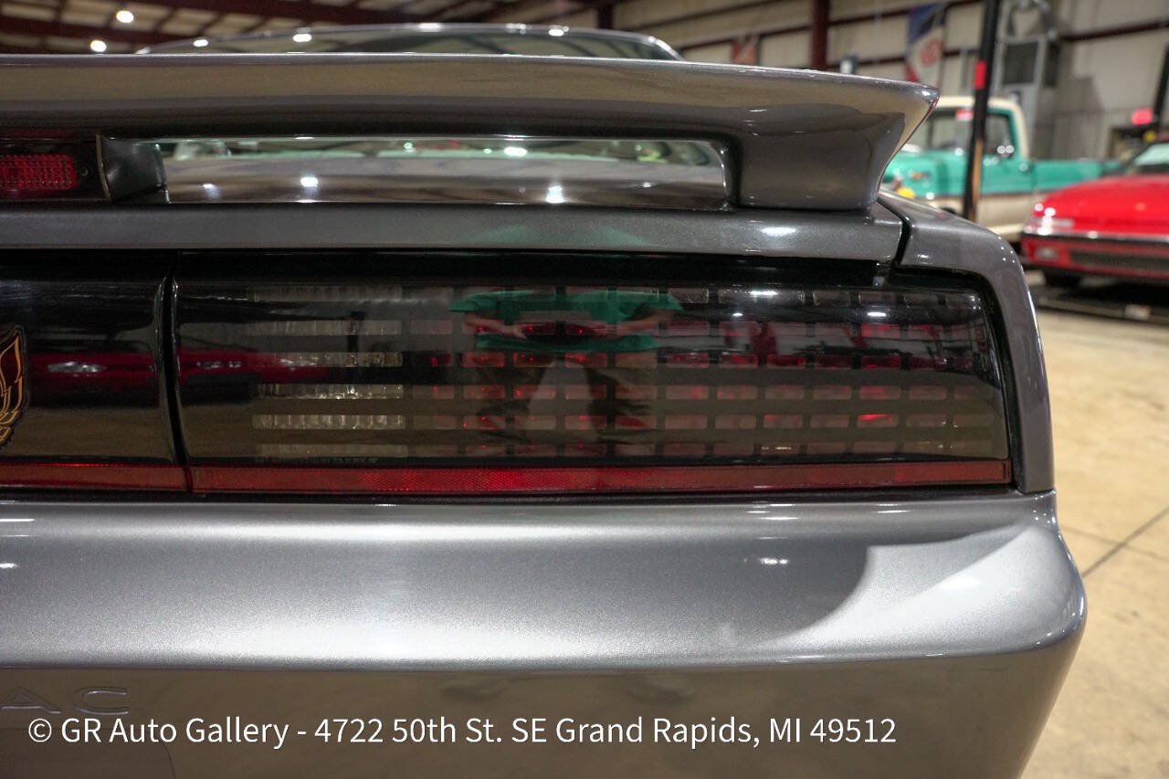 Used 1987 Pontiac Firebird Trans Am RWD image 37