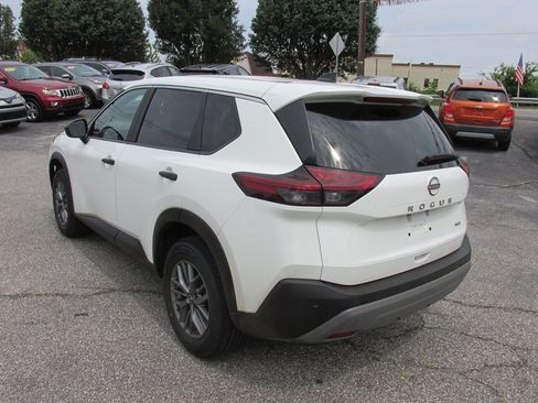 Used 2023 Nissan Rogue S AWD/4WD image 5
