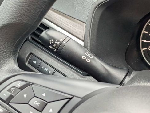 Used 2025 Nissan Altima 2.5 SV FWD image 23