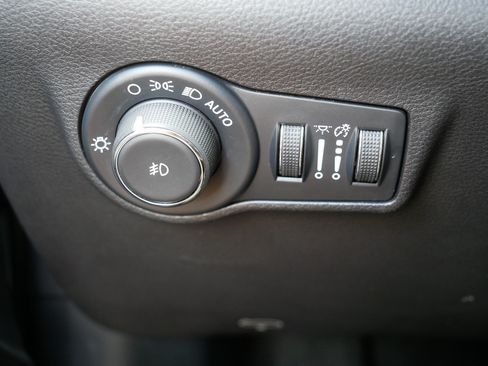 Used 2025 Jeep Compass Limited AWD/4WD image 26