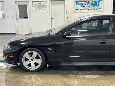 Used 2004 Pontiac GTO image 11