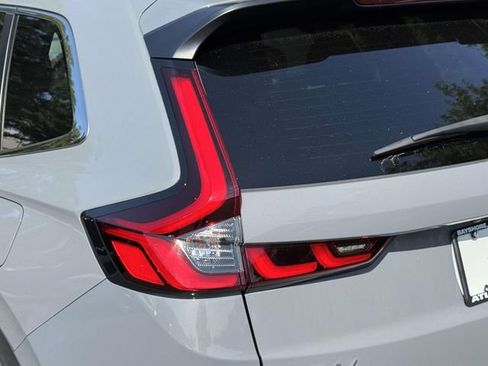 Used 2024 Honda CR-V Sport image 9